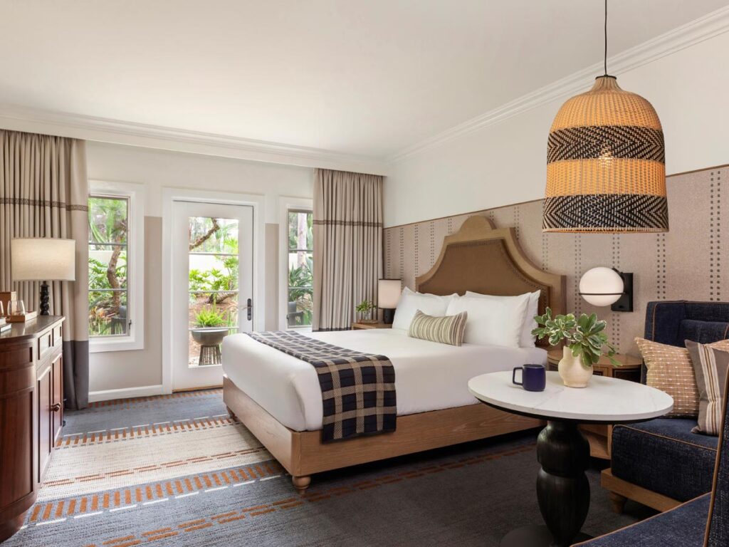 GARDEN VIEW KING room